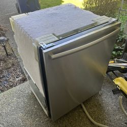 Free Dishwasher For Scrap Or Repair