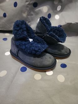 Blue uggs