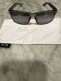 Oakley Hollbrook sunglasses
