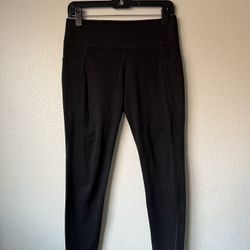 uniqlo classic black pants - size M