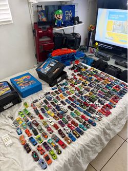 Hot wheels cars bundle