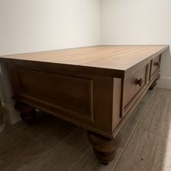 Ethan Allen Coffee Table Like New 