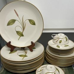 Mid-Century Modern 1950S Porcelain Dining Service