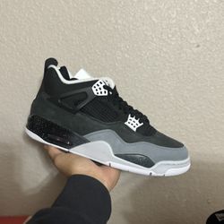 DS 2024 Jordan Fear 4s size 11