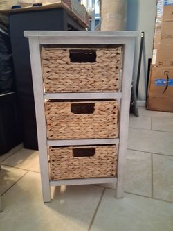 1 Wicker Storage Stand