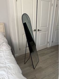Full body mirror 🖤(New,shipping available)