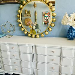 CUTE DRESSER AT PICKY PINCHERS 5280 SEMINOLE BLVD ST PETE OPEN NOON TO 6pm FREE DELIVERY 