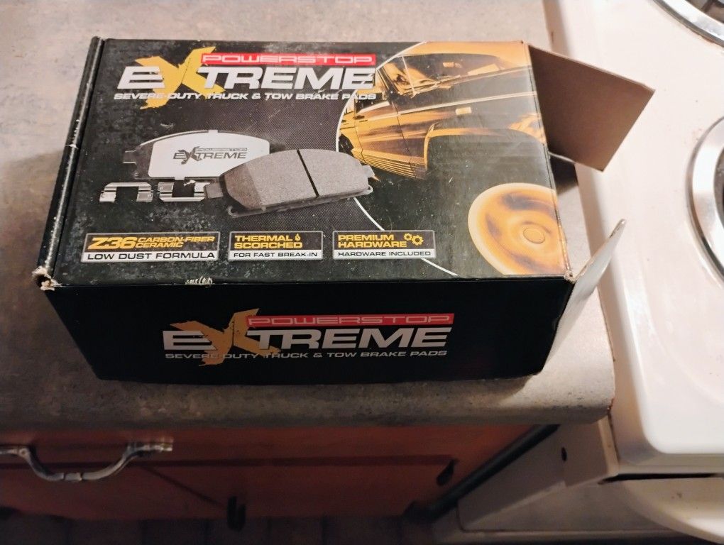 98-05 Dodge Ram Van Brake Pads 