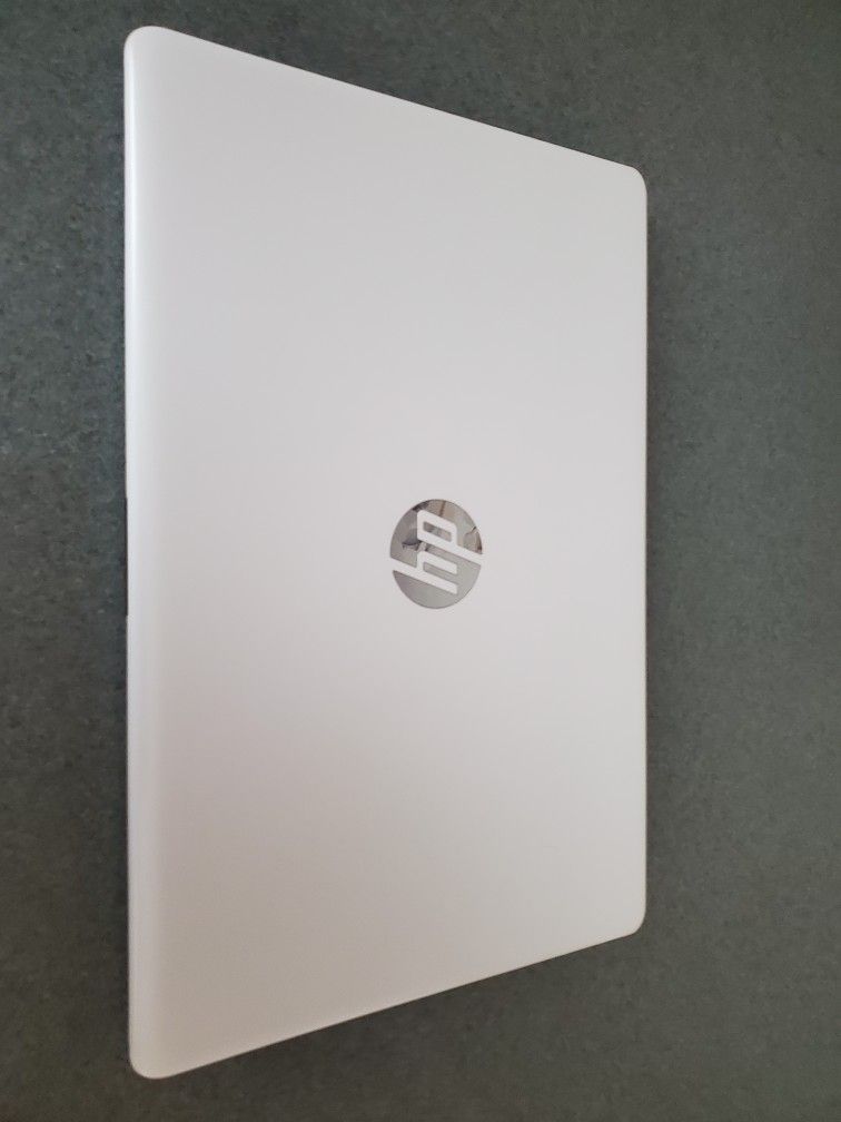 14 Inch HP Laptop
