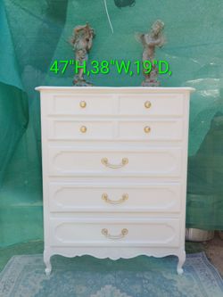 Vintage century 5/drawer wood dresser