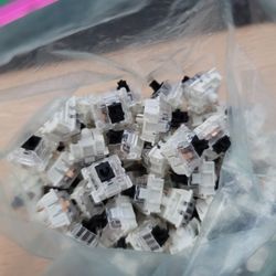 Gateron Blacks Lubed With Krytox 205G0 (70)
