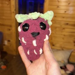 Crochet Happy Strawberry 