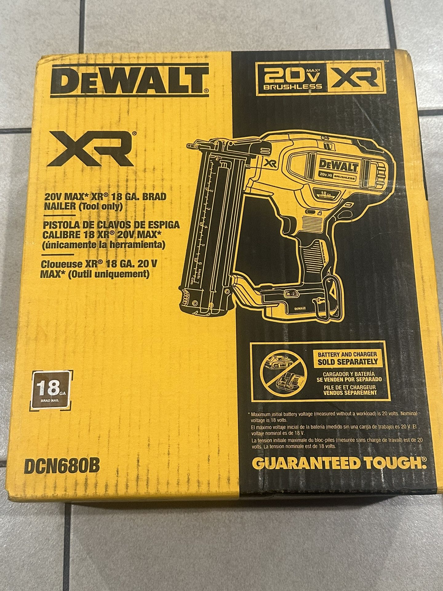 New 20v Dewalt Xr Brushless 18 Ga Brad Nailer Tool Only