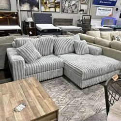 Lindyn Gray Sofa Sectional With Chaise🖤 Delivery And Finance Available 👉New