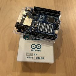 Arduino Uno R4 WiFi