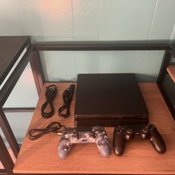 PS4 Slim 1Tb + 2 Controllers + All Cables 