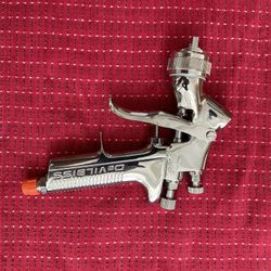   NEW SPRAY GUN DEVILBISS  1.2,1.3,1,4 TIPS 