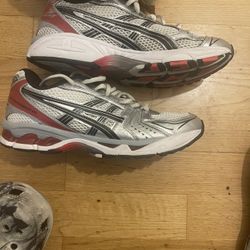 ASICS 