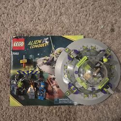 Set 7052 UFO abduction