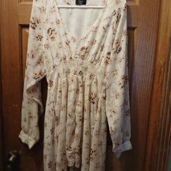 Beautiful Womens Large Flowery Dress