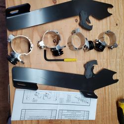 Brand New Memphis Shades Batwing Brackets