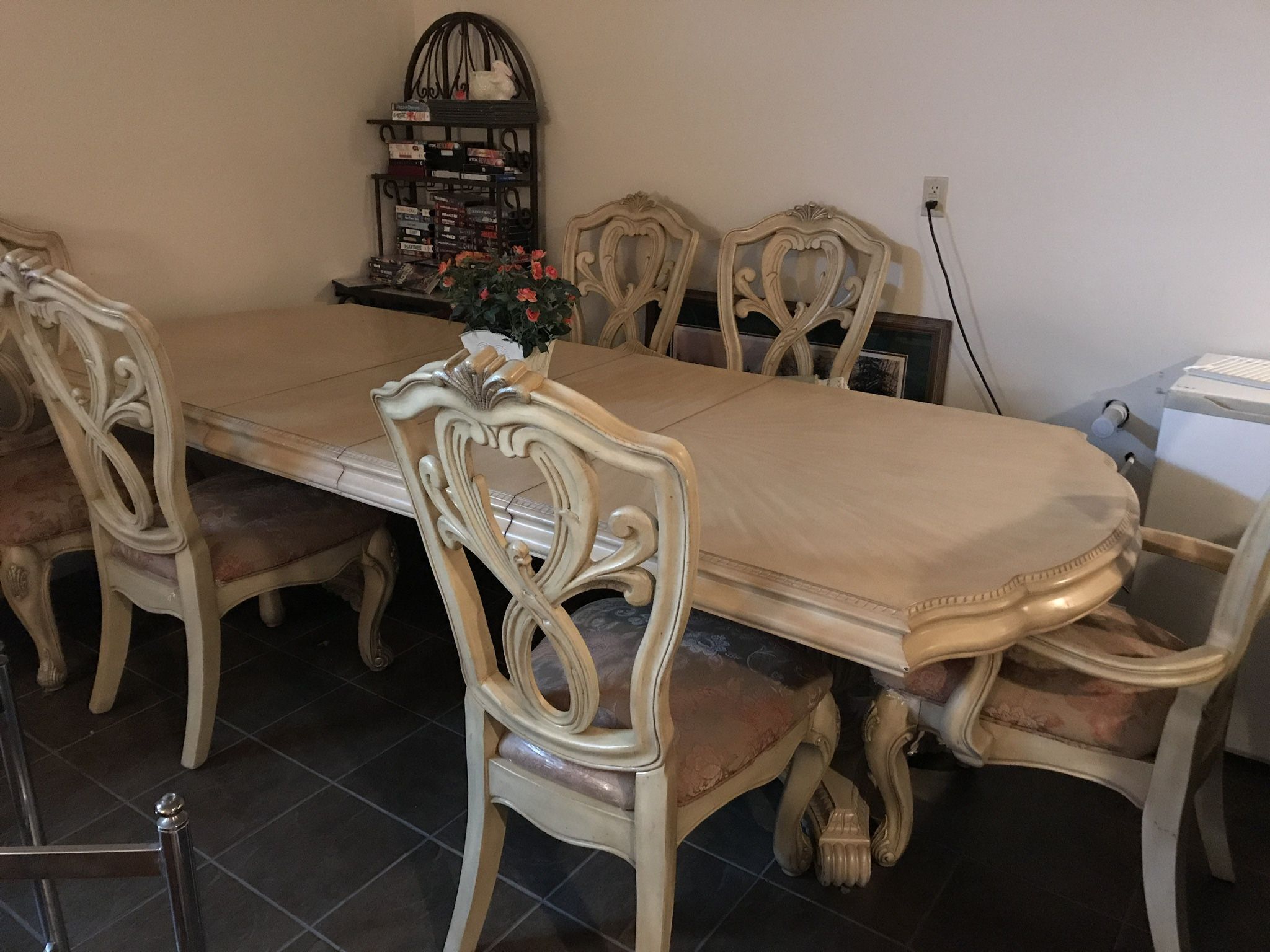 $499 Dining Table And Chairs Wide & Heavy!!!! extends to 144 inches