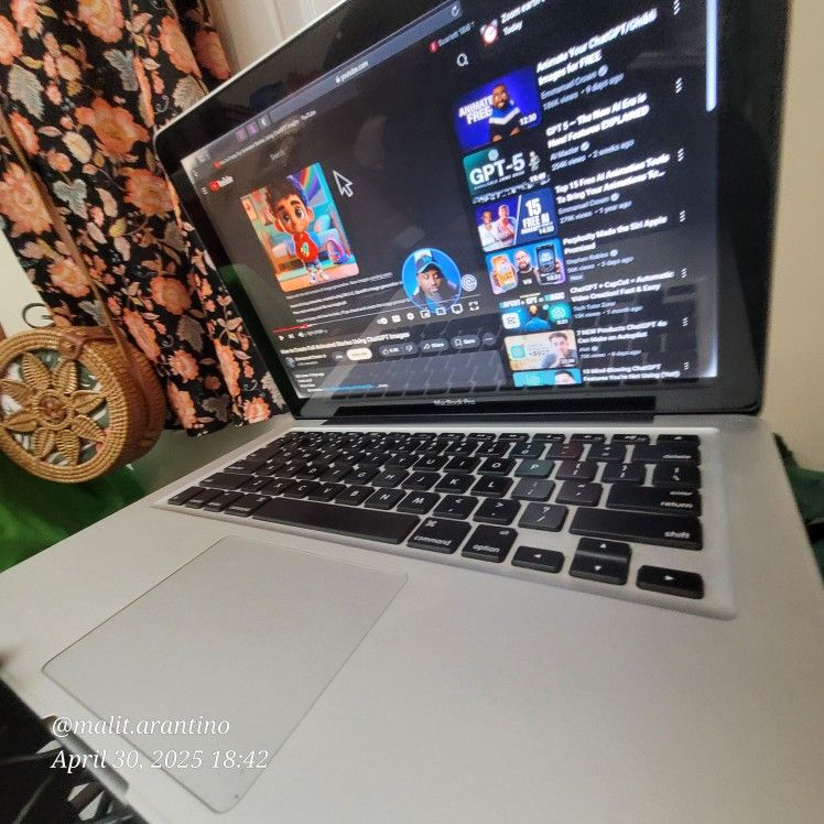 750gig Macbook13