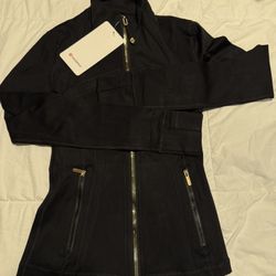 Black / gold Lululemon Define Jacket 