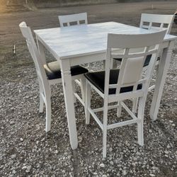 Dining Table And 4 Chairs