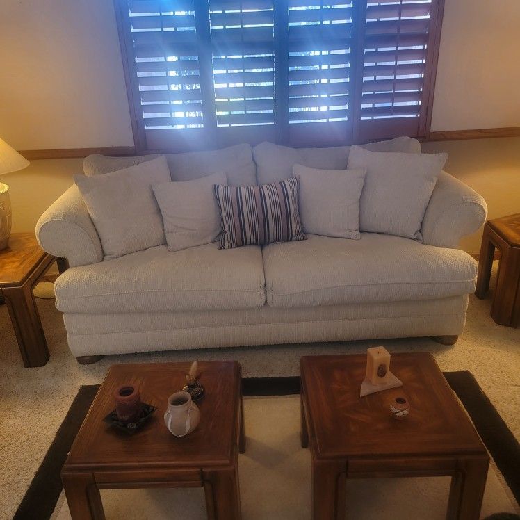 Laz-y-Boy Sofa