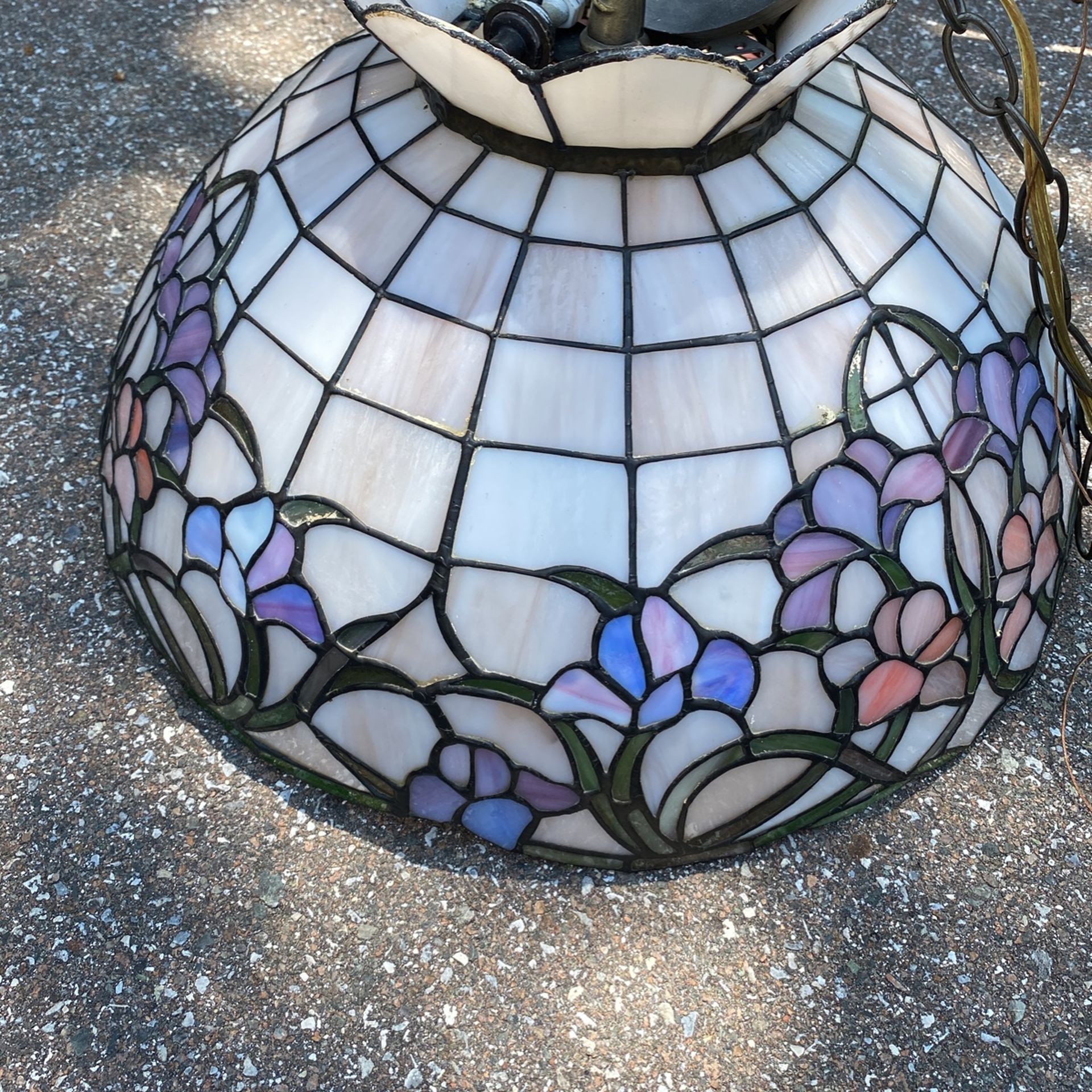 Authentic Tiffany Lamp. All Parts To Hang. No Broken Or Damaged Pieces