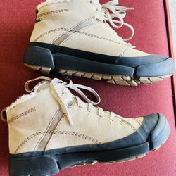 Clark’s Women’s Trigenic Goretex Wool Lined Hiking Boots Sz 6.5M
