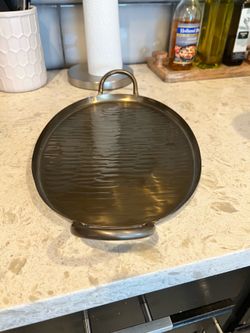 Serving tray