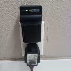 Wasabi Power Battery for Canon And Charger 