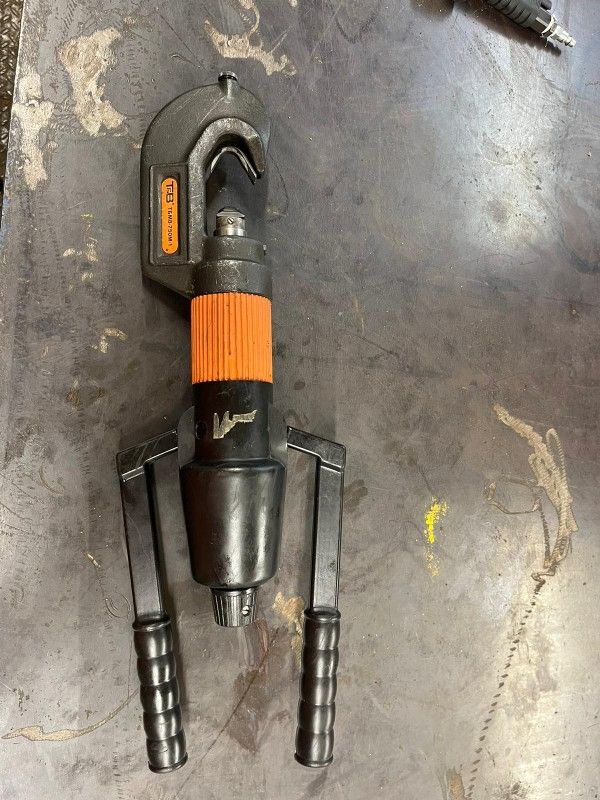 Hydraulic Compressing Tool