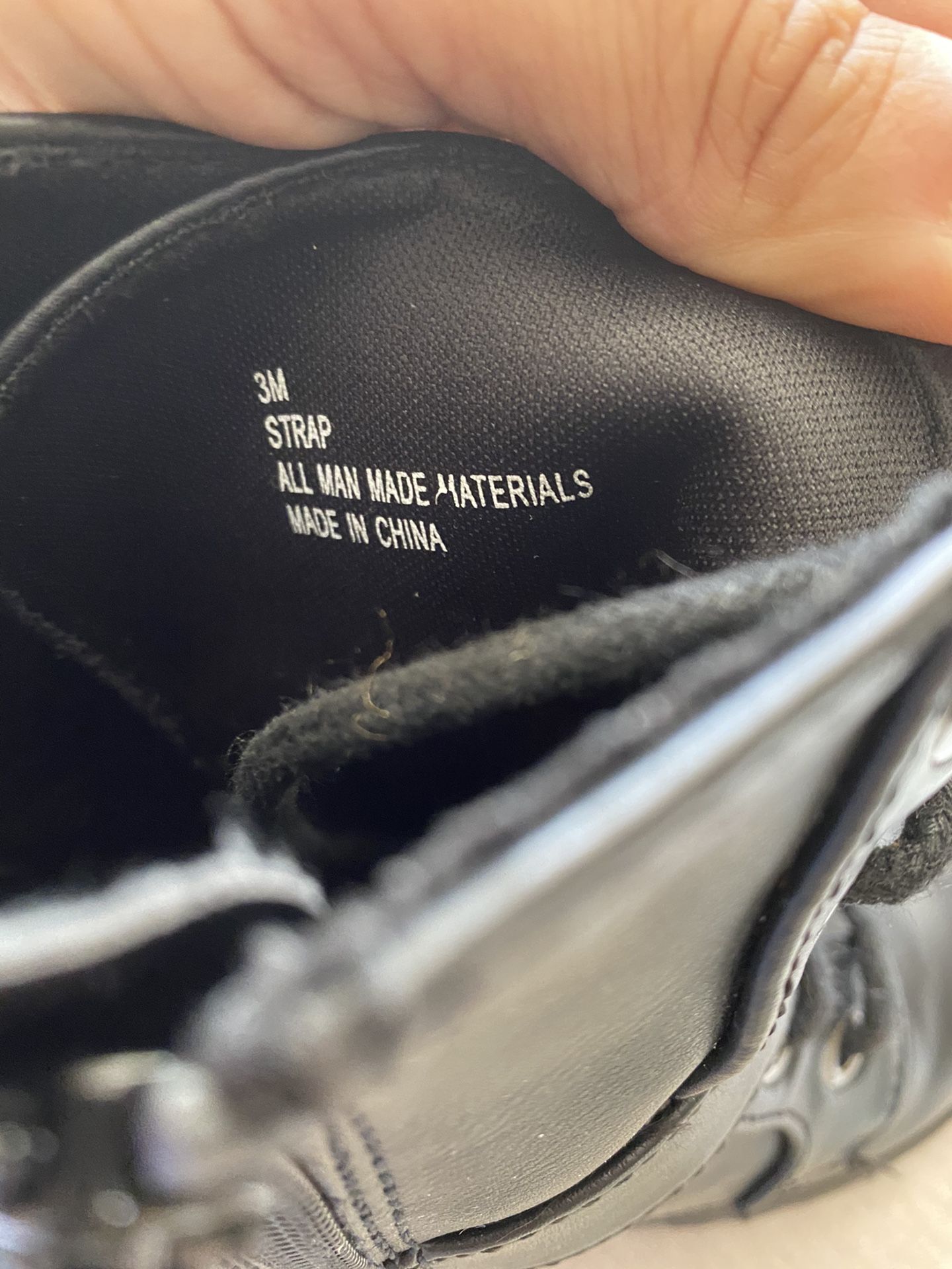 kids girls 3 M black boots in excellent condition