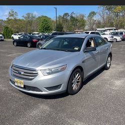 2013 Ford Taurus