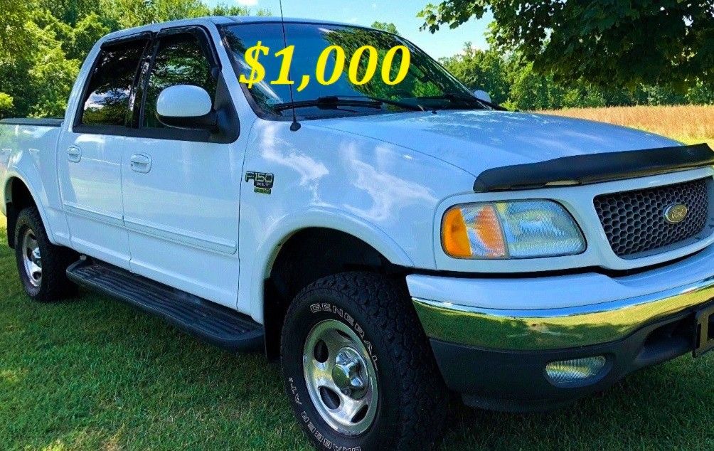 🟢💲1,OOO For sale URGENTLY this Beautiful💚2002 Ford F150 nice Family truck XLT Super Crew Cab 4-Door Runs and drives very smooth V8🟢