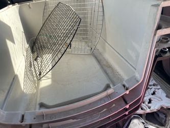Hard-Sided Pet Travel Carrier with Wire Door