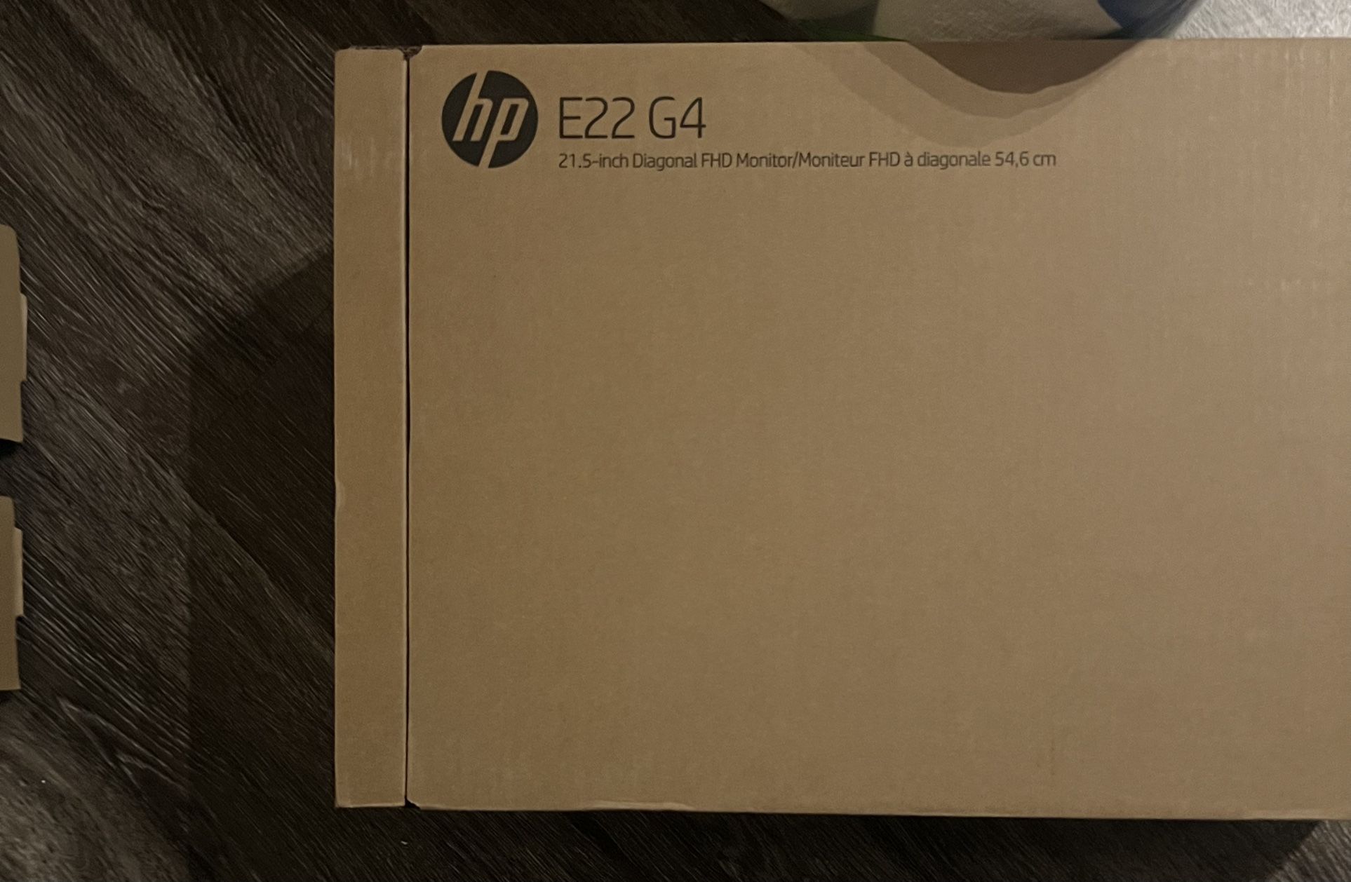 2 HP E22 G4 FHD Monitors