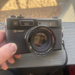 Yashica Electro 35 