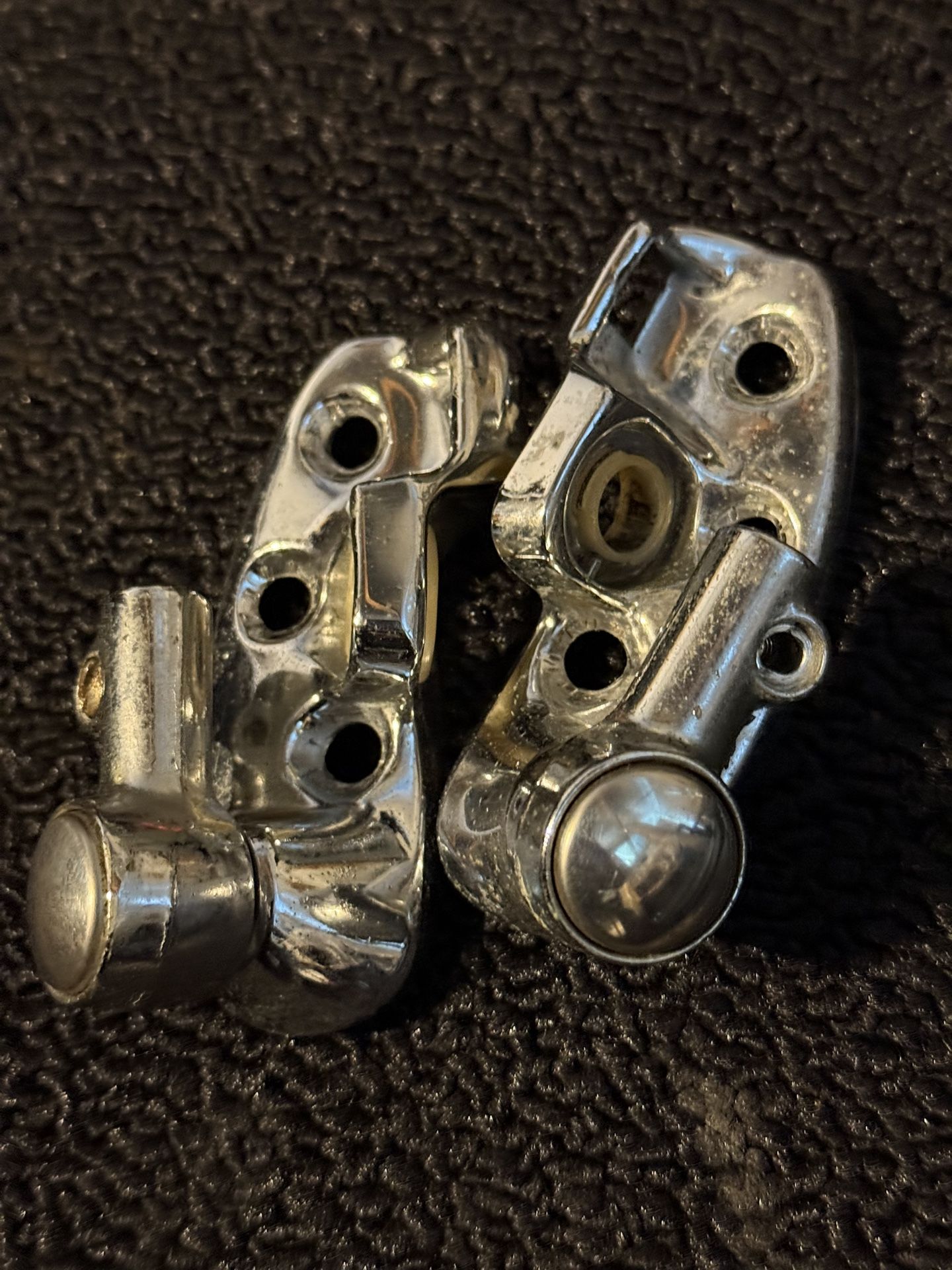 Impala Convertabile Visor Brackets