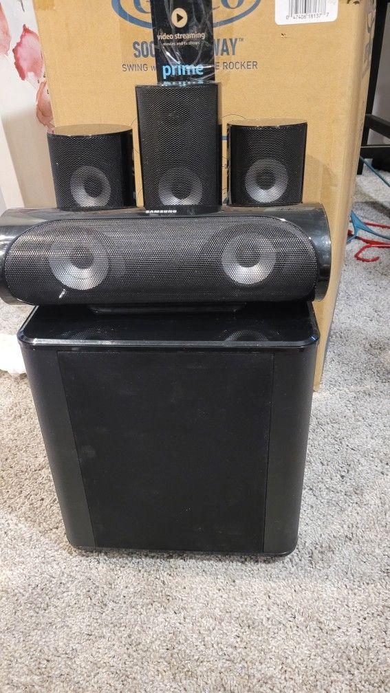 Samsung Saround Sound Speaker's