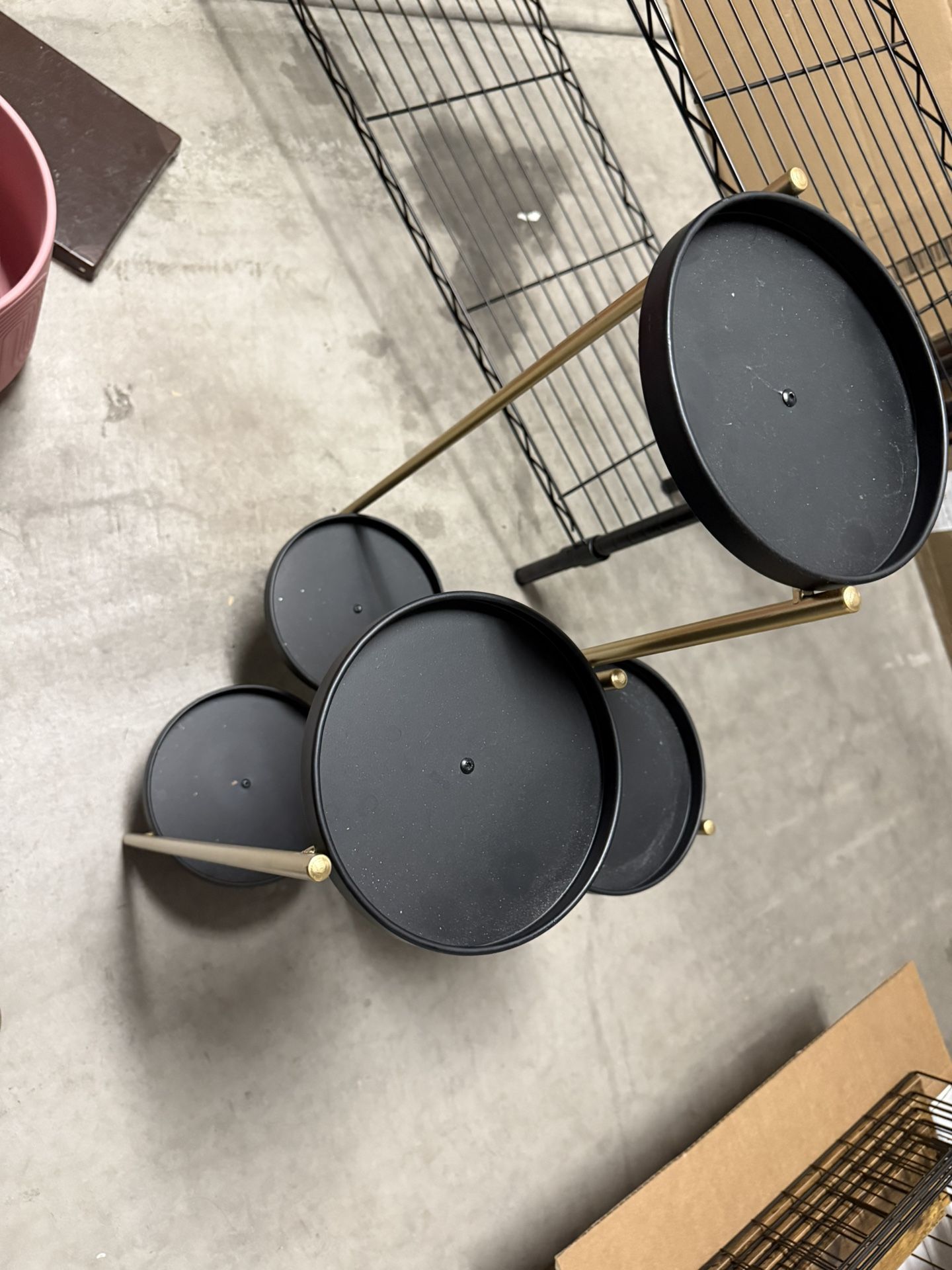 Modern 5-Tier Plant Stand â Black & Gold Metal Display Rack