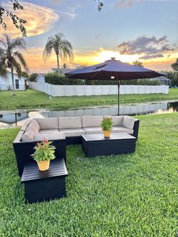 8 Piece Wicker Patio Set with Solar Light Umbrella