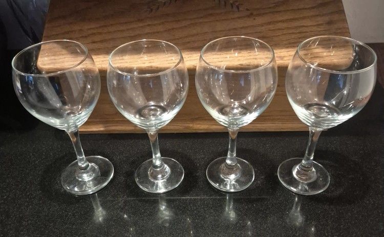 Libbe 19.5 oz.Vino Grande Wine Glasses