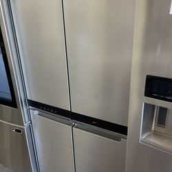 Whirlpool refrigerator