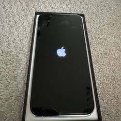Silver iPhone 12 Pro Max 256gb AT&T Locked 