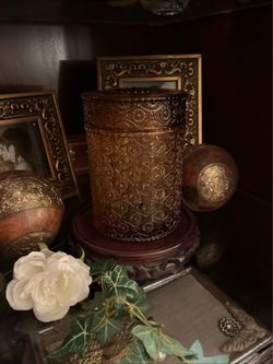 Jar / Amber Glass / Vase