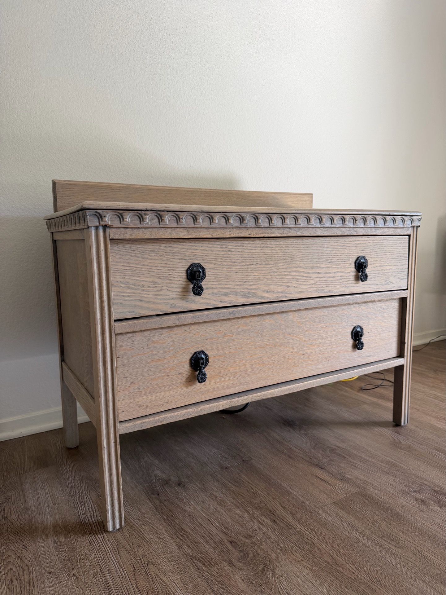 Wood dresser